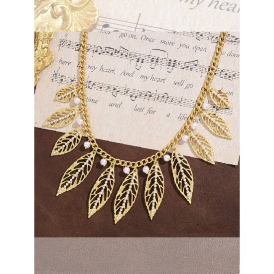 Pearl And Leaves Alloy Vintage Necklace